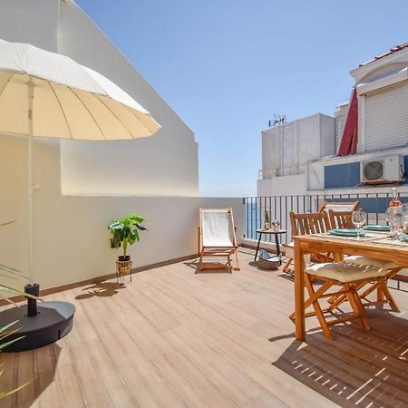 Central & Stylish 2 Bedroom Apartment W/ Balcony カスカイス エクステリア 写真